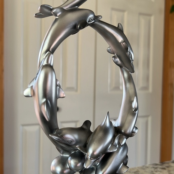 Vintage Dolphin Ring Statue Decor - Picture 11 of 12